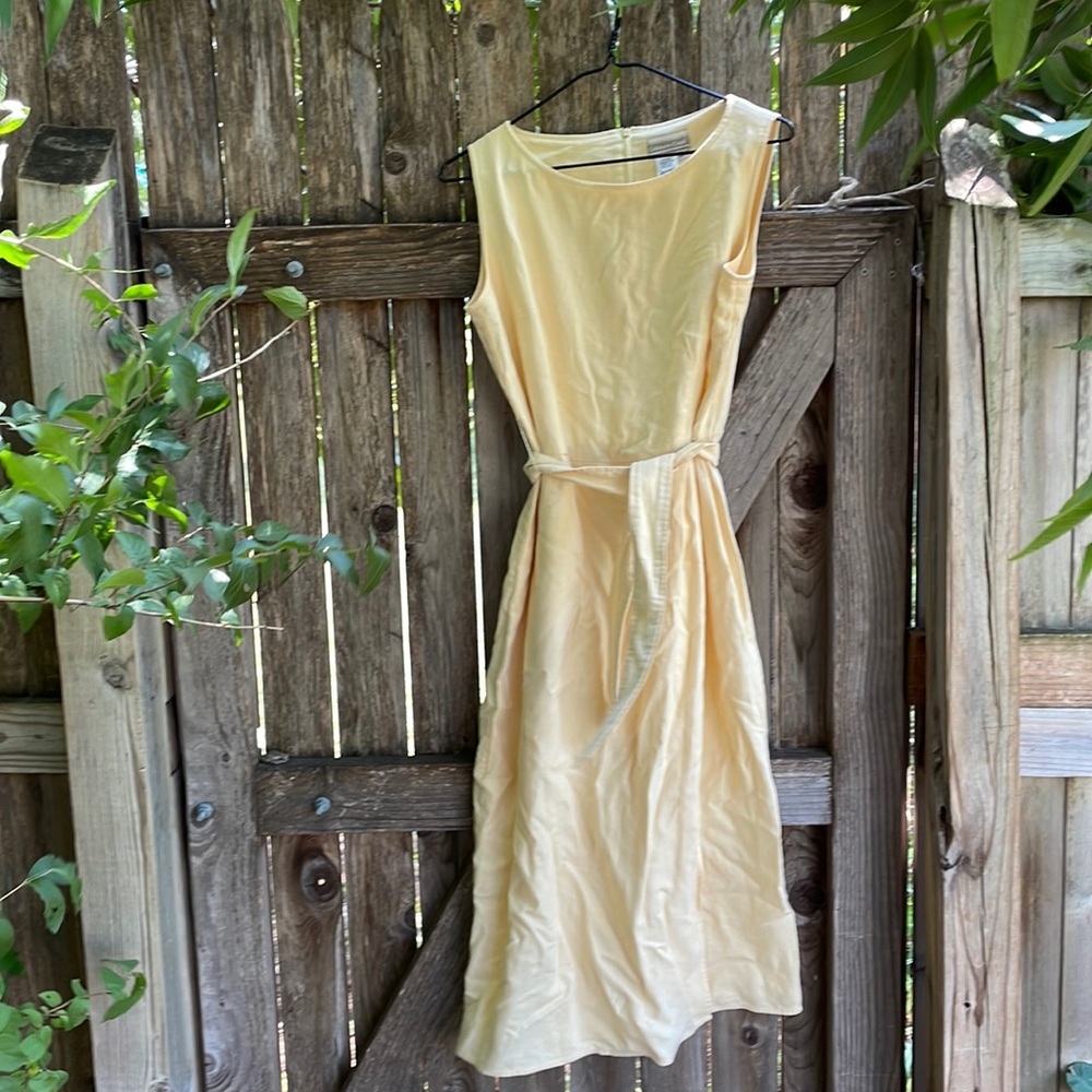 Cold water creek women’s faux wrap dress size 10 petite. Great condition!